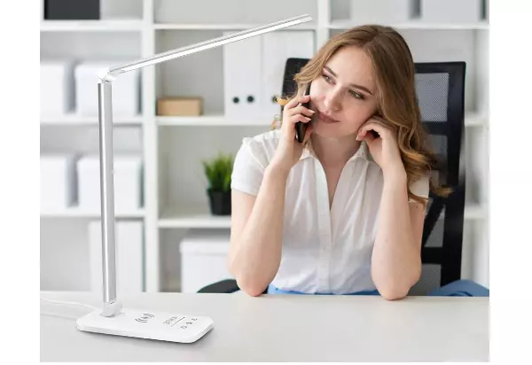  MCHATTE LED Desk Lamp with Wireless Charger